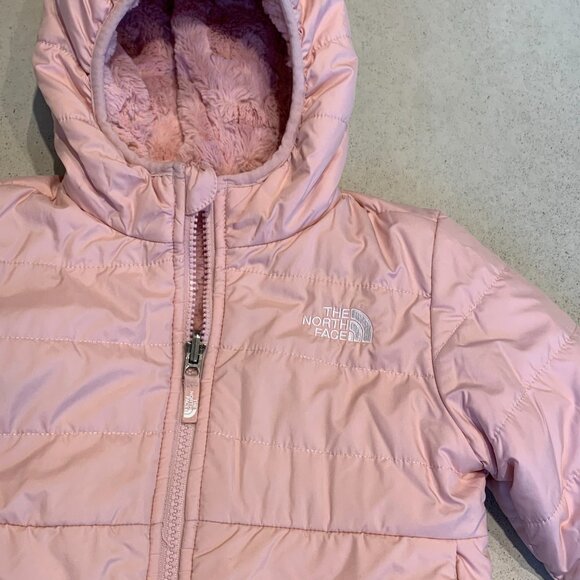 The North Face Reversible Puffer Jacket – Light Pink (Toddler 3T) - Picture 2 of 6